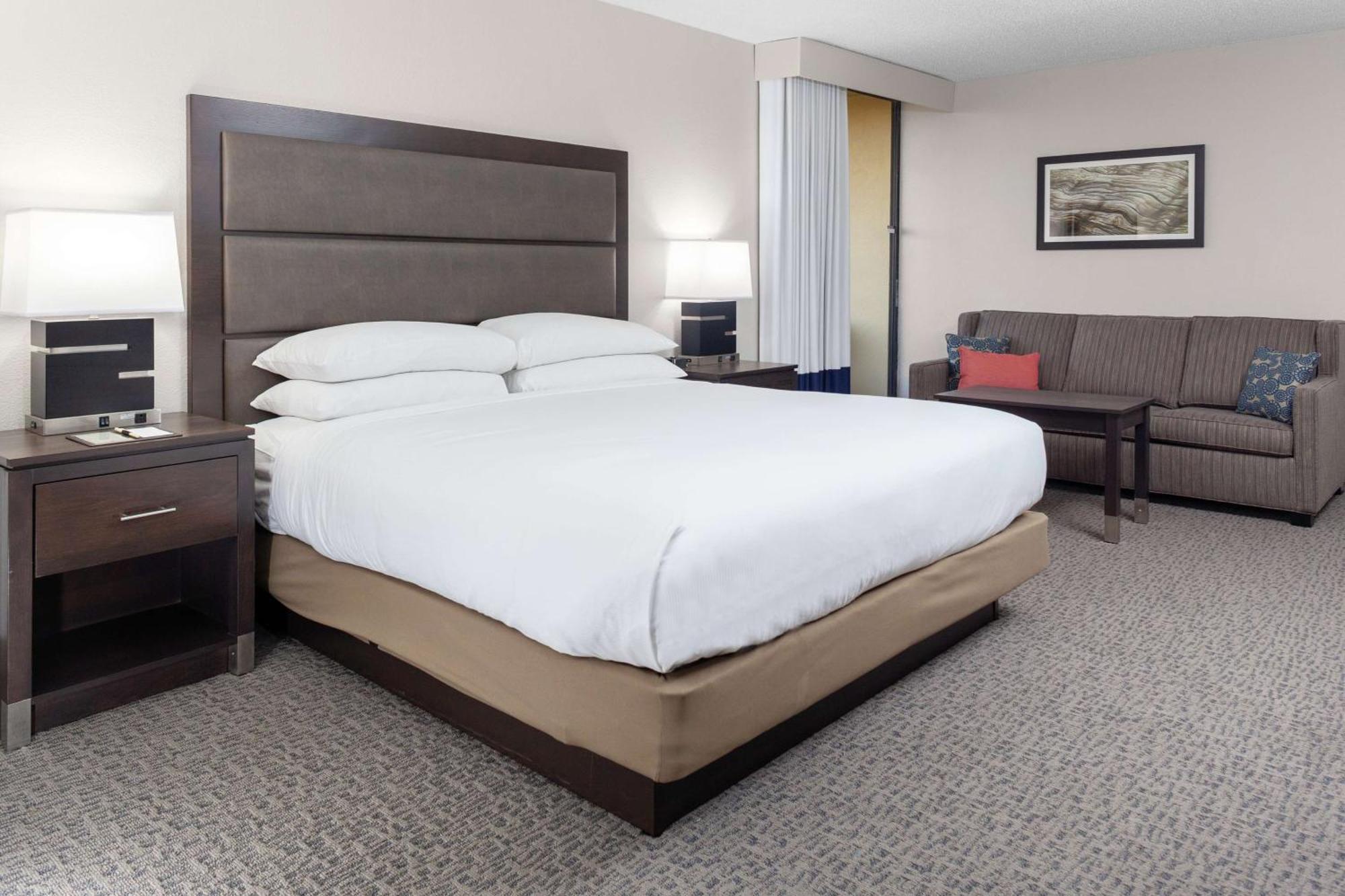 Doubletree By Hilton Palm Beach Gardens Exterior photo