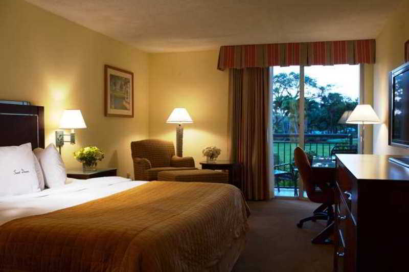 Doubletree By Hilton Palm Beach Gardens Room photo